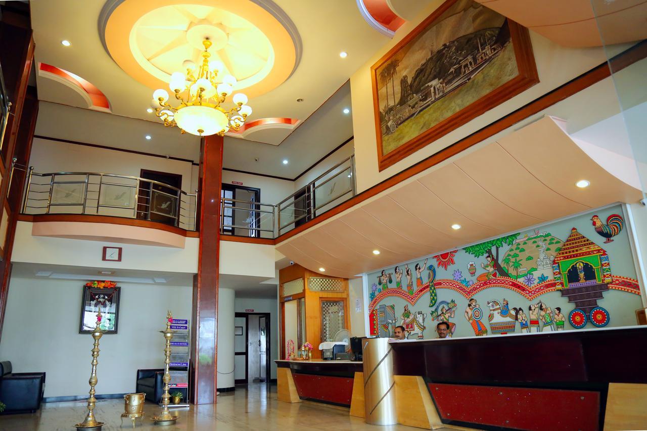 Hotel Vels Court Palni Exterior photo